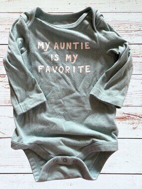 Cat & Jack Green 0-3 Month "My Auntie Is My Favorite" Long Sleeve Bodysuit